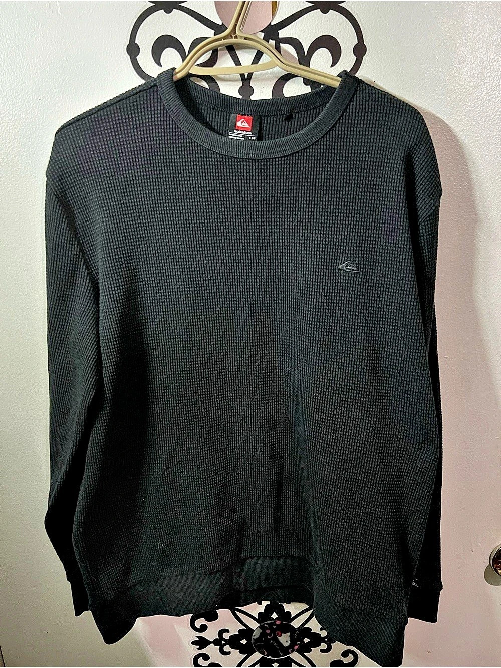 Quiksilver Men's Black Crewneck Sweater Size Large